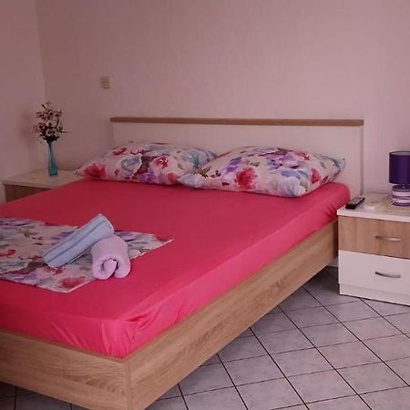 Studio Apartmani Ravlic Makarská Exteriér fotografie