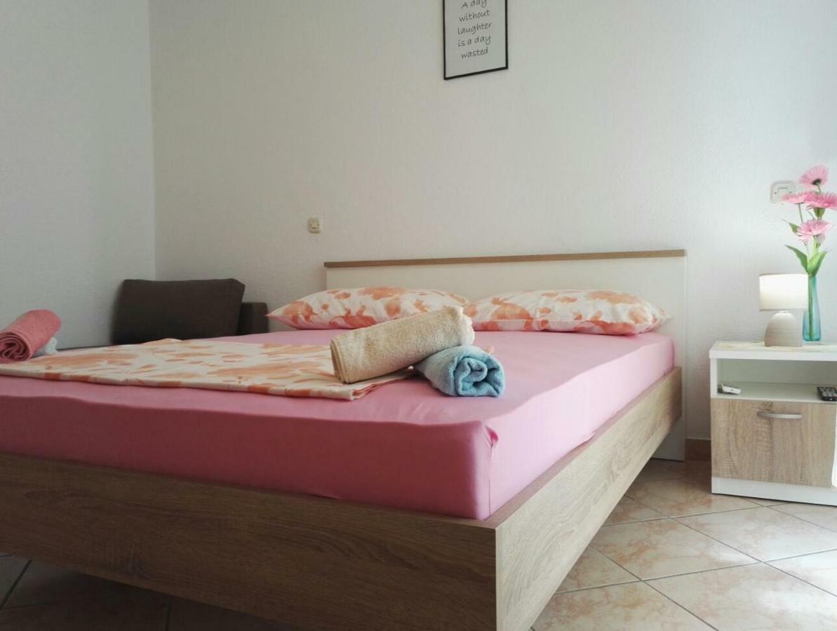 Studio Apartmani Ravlic Makarská Exteriér fotografie